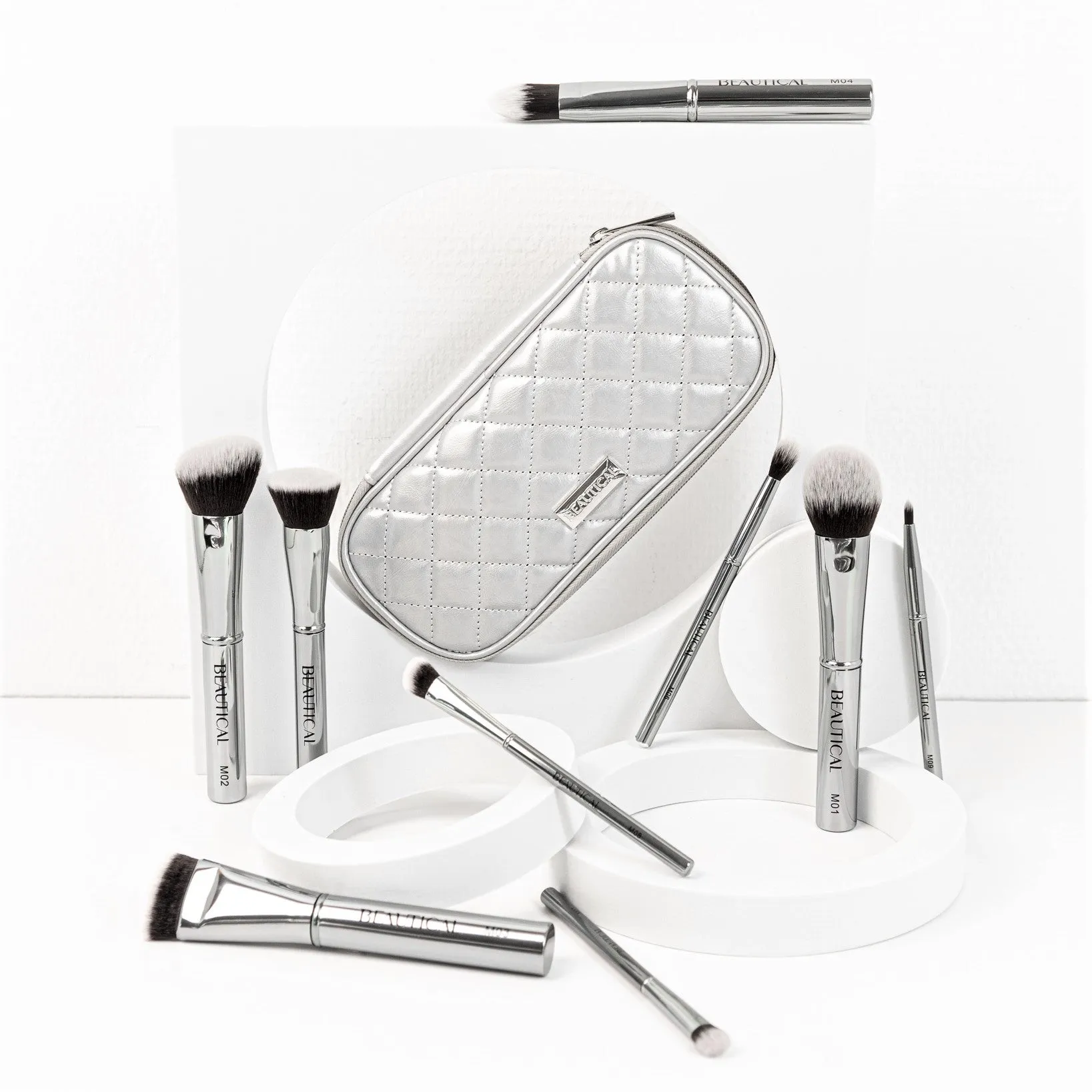 BEAUTICAL METAL GLAM Brush Set - Professional makeup brushes - Soft, dense bristles - Perfect application of liquids, creams & powders - 9 brushes   pouch