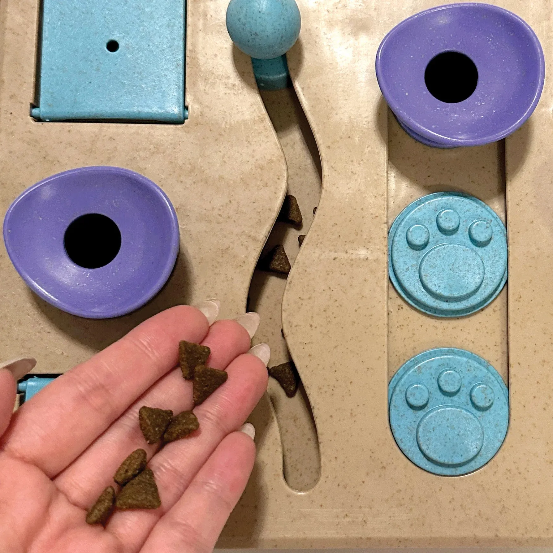 FouFit - Hide 'N Seek Multi Play - Busy Board Puzzle
