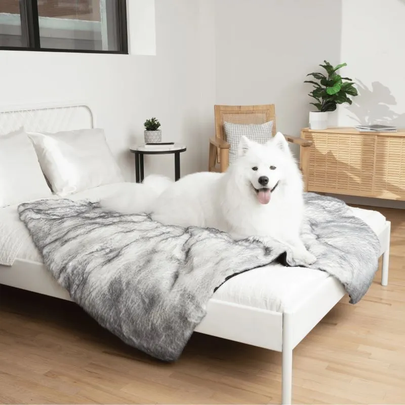 Paw Brands, PupProtector™ Luxe Waterproof Faux Fur Blanket, Ultra Soft Chinchilla