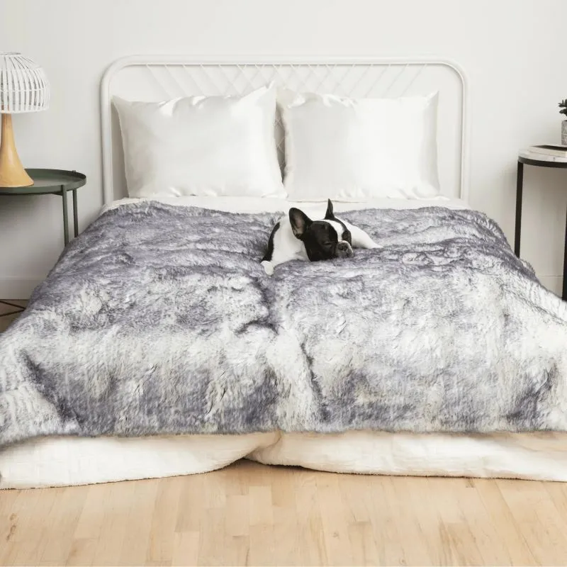 Paw Brands, PupProtector™ Luxe Waterproof Faux Fur Blanket, Ultra Soft Chinchilla
